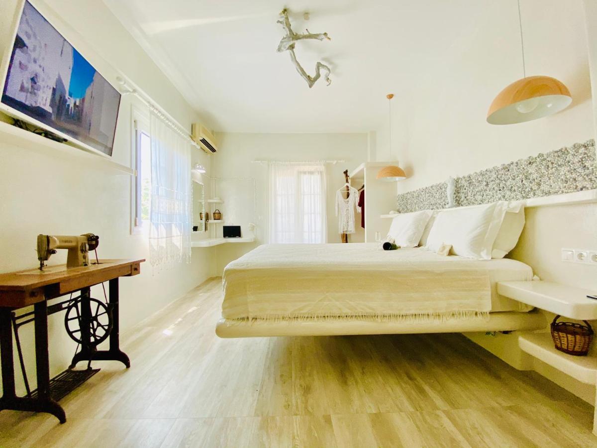 Deluxe Studios & Suites Ageri-Milos Adámas Eksteriør bilde