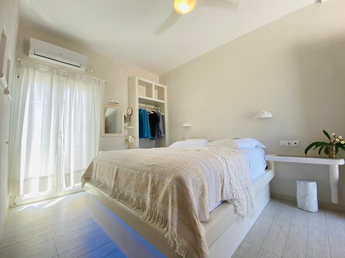 Deluxe Studios & Suites Ageri-Milos Adámas Eksteriør bilde